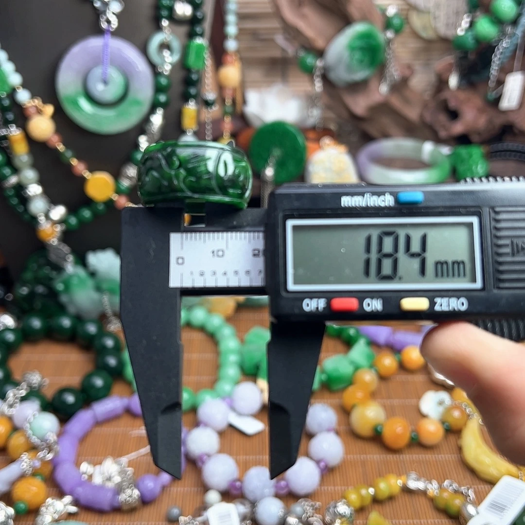 翡翠未镶嵌戒指99