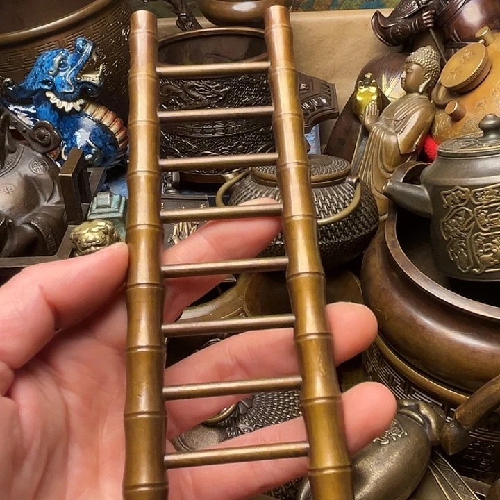 精美铜器批发档口