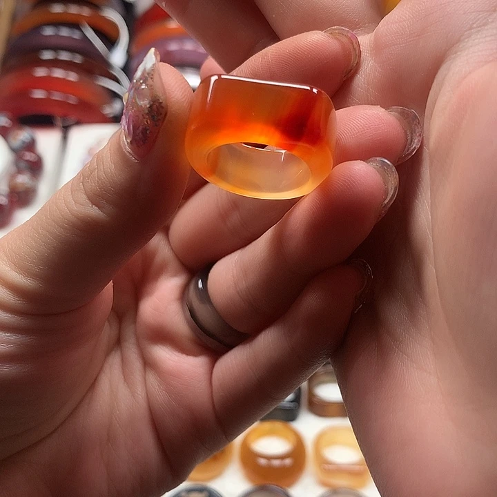 小***_玛瑙/玉髓戒指未镶嵌