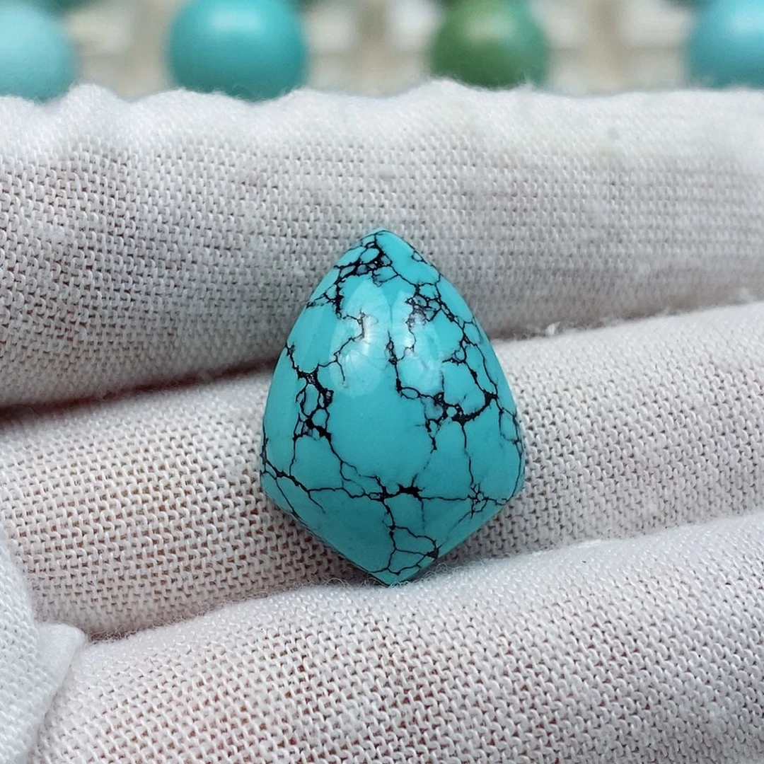 绿松石未镶嵌配饰马*