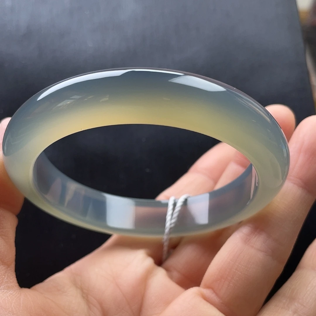 玛瑙/玉髓未镶嵌手镯60圈口