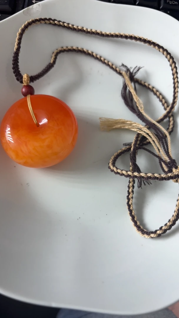 A27琥珀蜜蜡面包圈吊坠