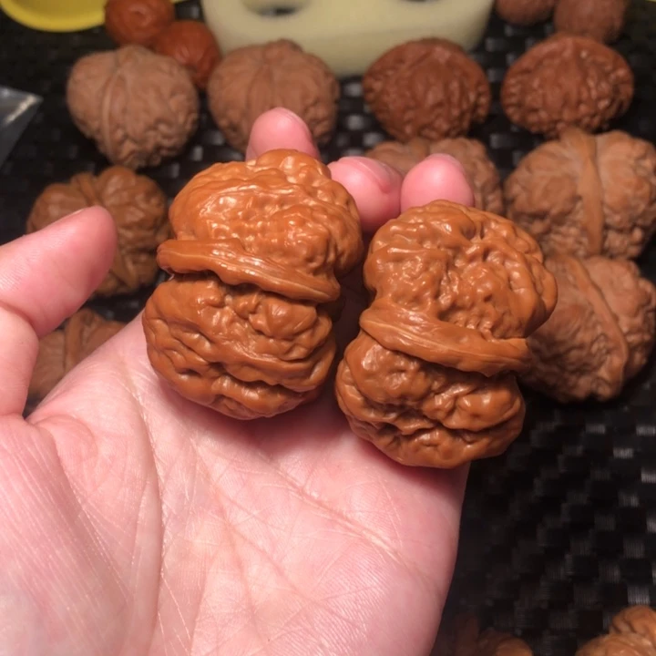 文玩核桃把件深开八腿42