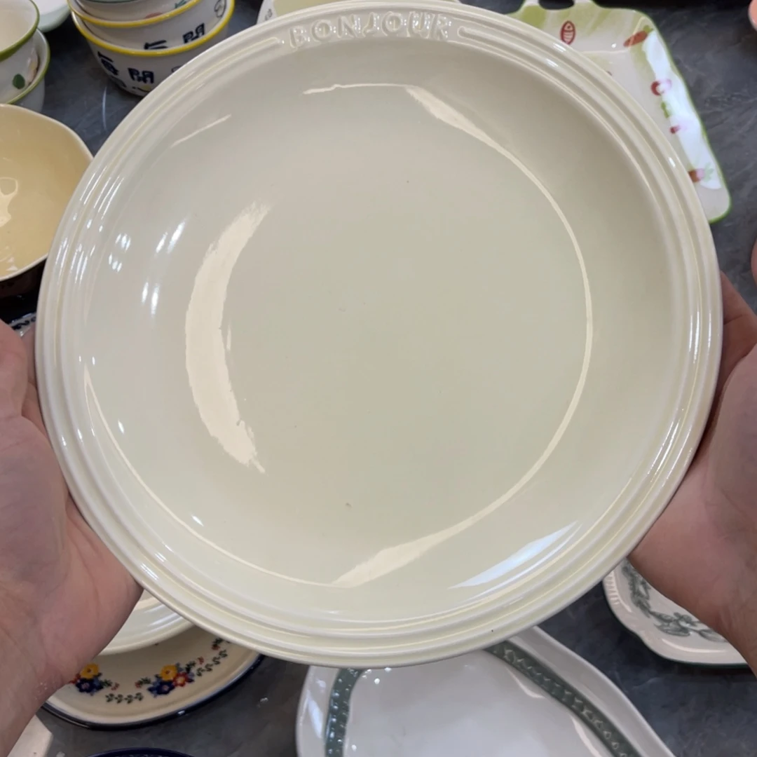 陶瓷微瑕餐具介意勿拍，满18飞！