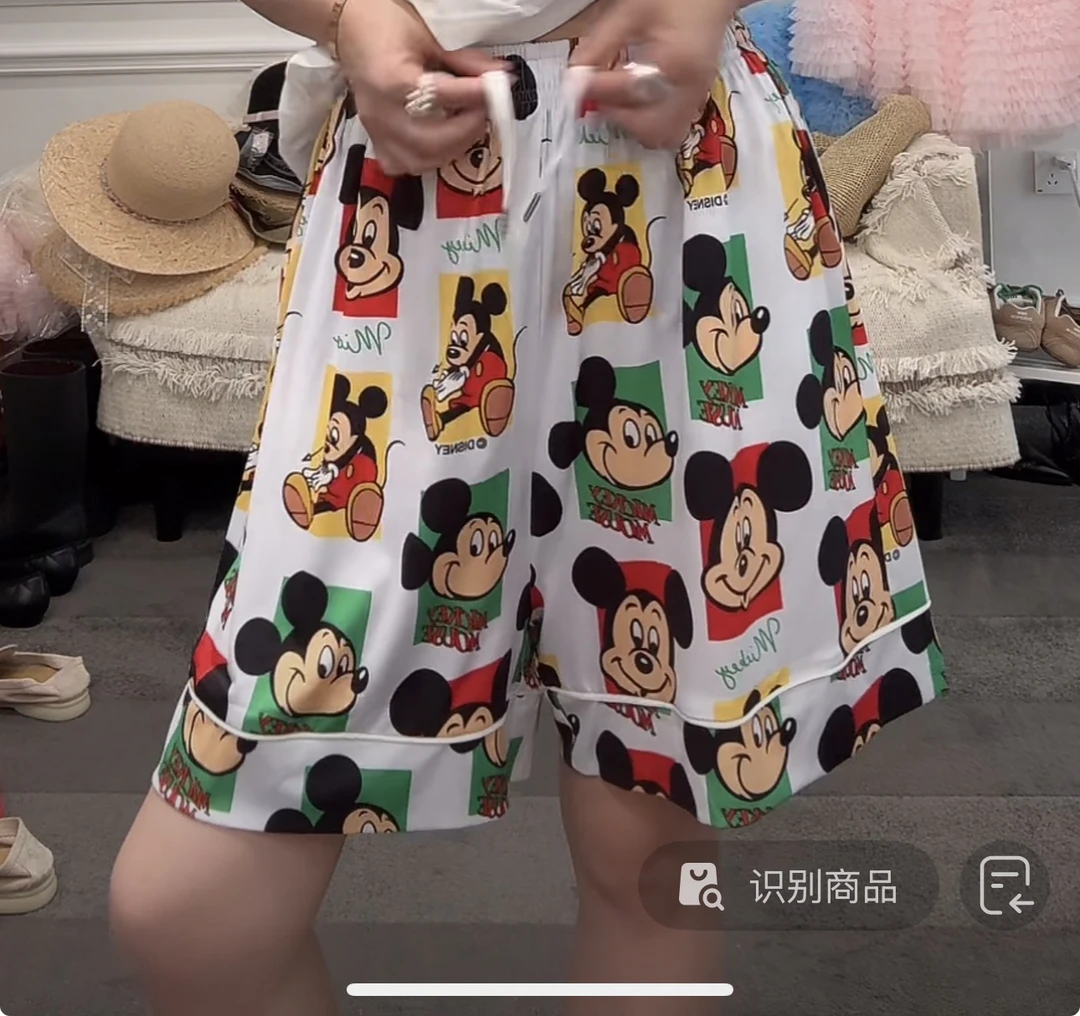舜 韩代NO退换米奇短裤