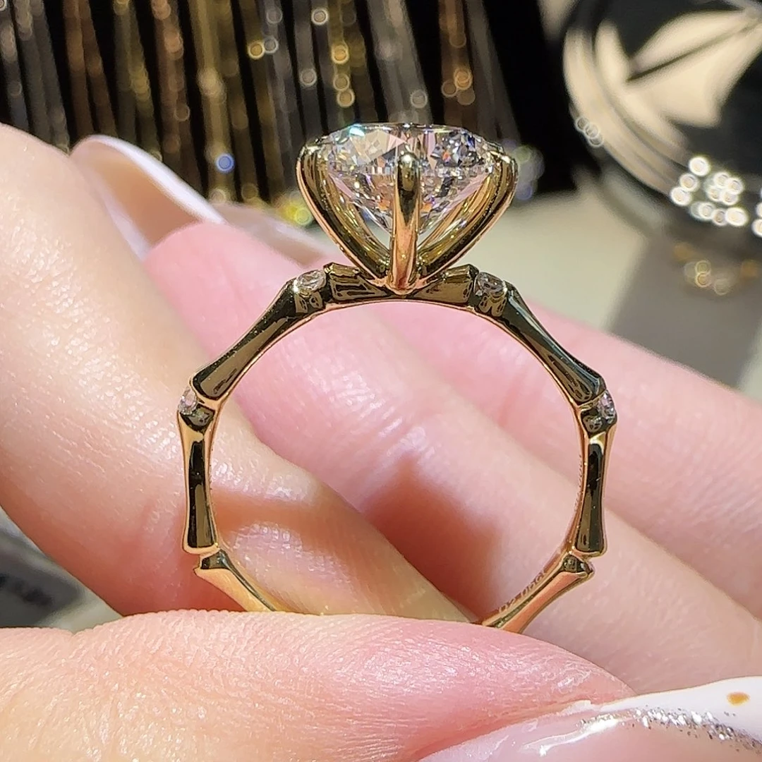 18K金镶嵌实验室培育钻石竹节2卡