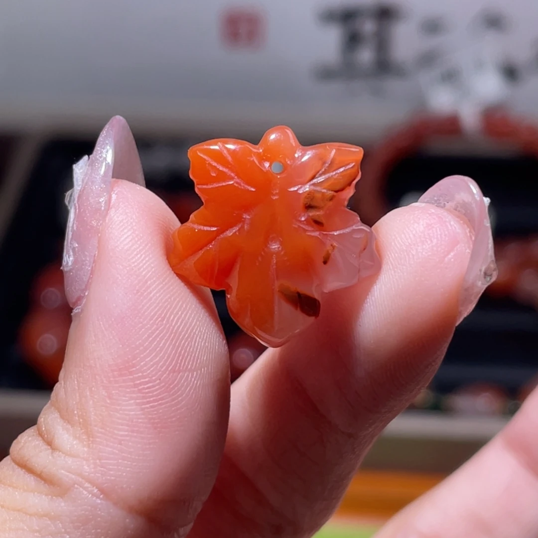 南红玛瑙未镶嵌挂件10061