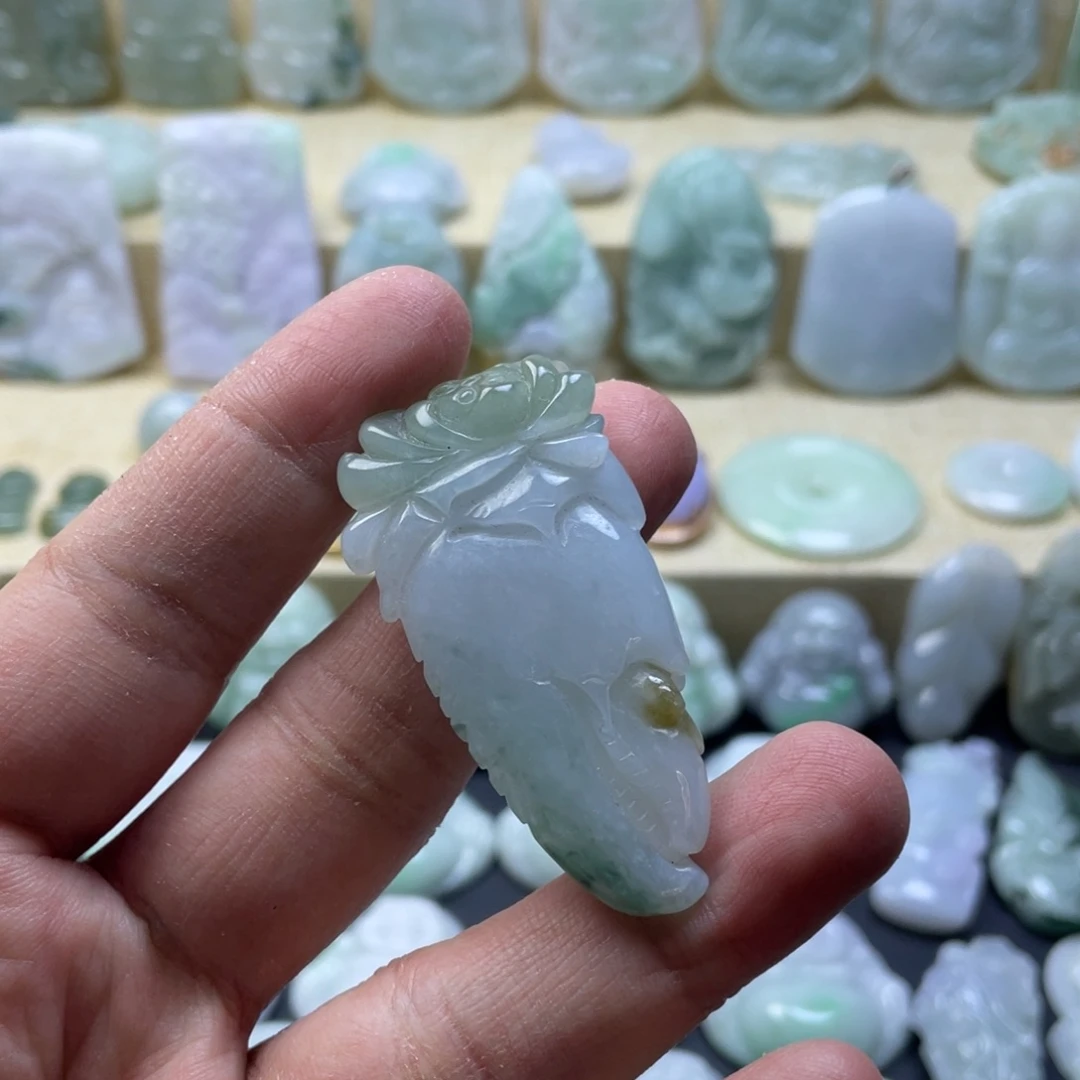 翡翠未镶嵌颈饰纯天然翡翠