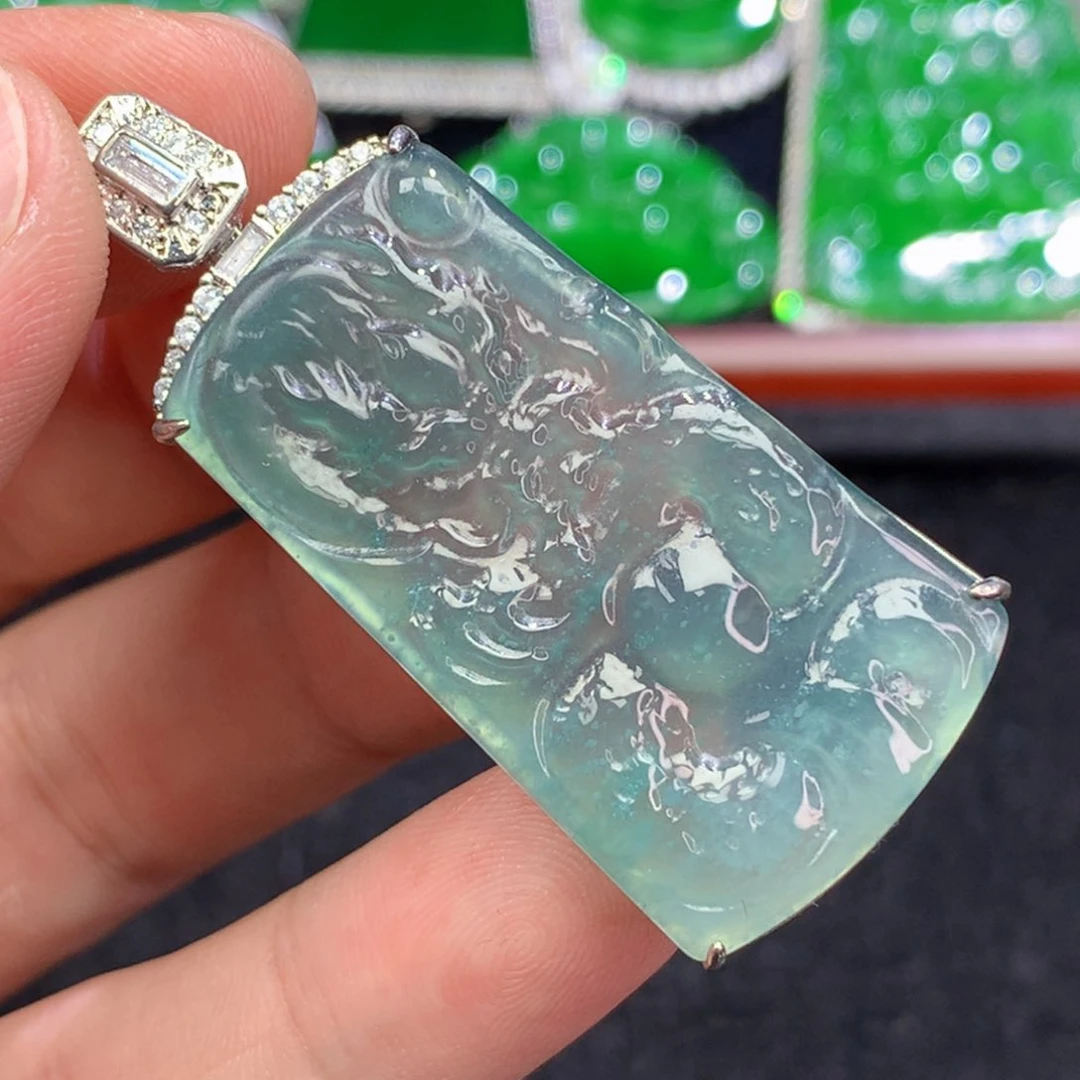 翡翠未镶嵌颈饰翡翠