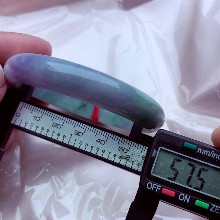 翡翠未镶嵌手镯．．．．