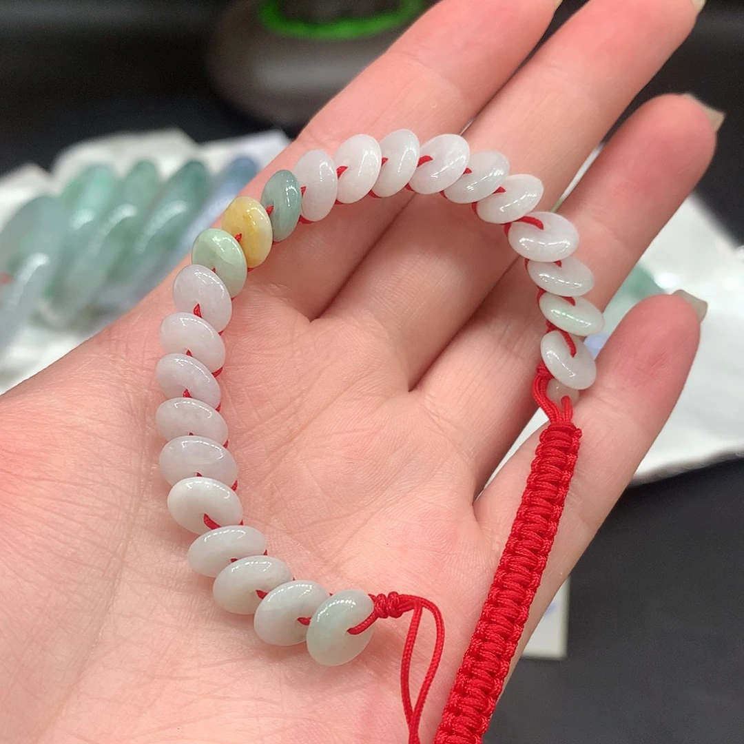 翡翠未镶嵌颈饰手链