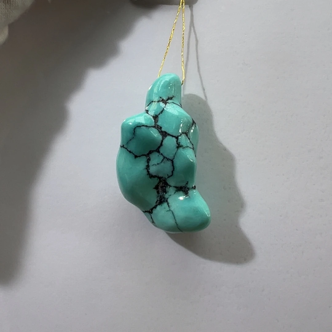绿松石未镶嵌挂件