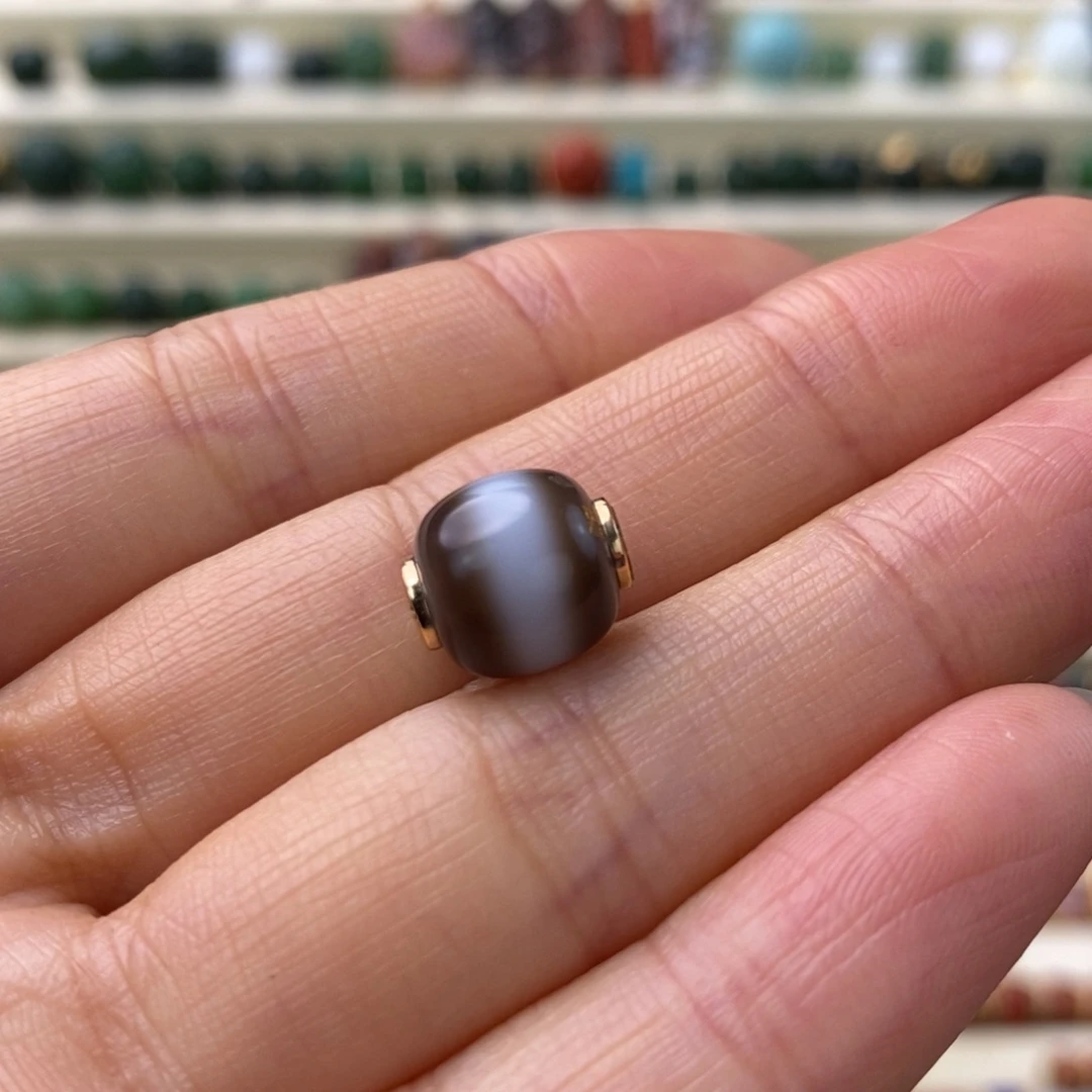 玛瑙/玉髓18K金镶嵌颈饰