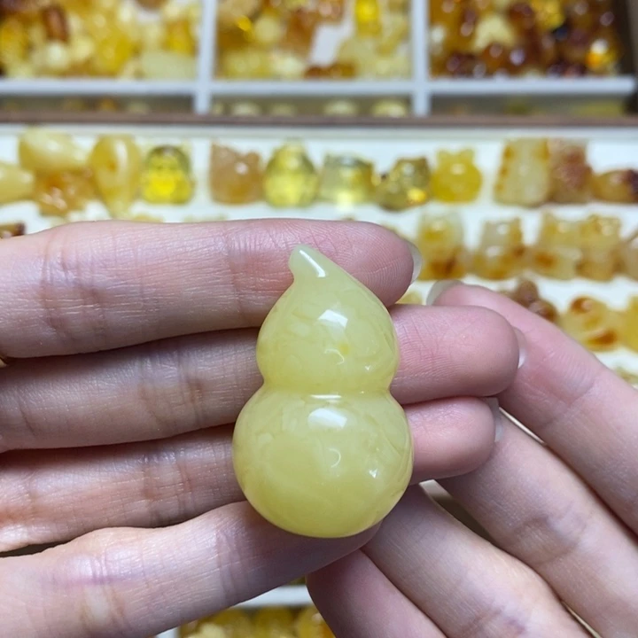 琥珀未镶嵌裸石葫芦白