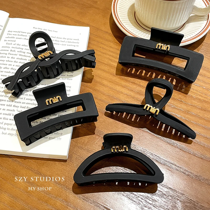 小香风MIN抓夹女磨砂大发夹高级感后脑勺盘发鲨鱼夹发卡夹子头饰