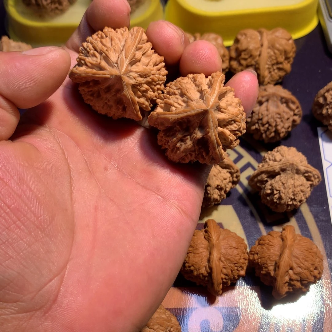 心***向吊坠文玩核桃文山41