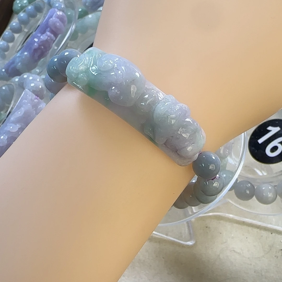 翡翠未镶嵌颈饰手牌5056