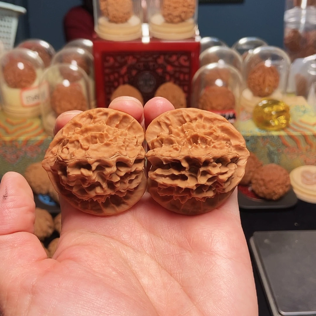 文玩核桃吊坠45原装龙鳞全品