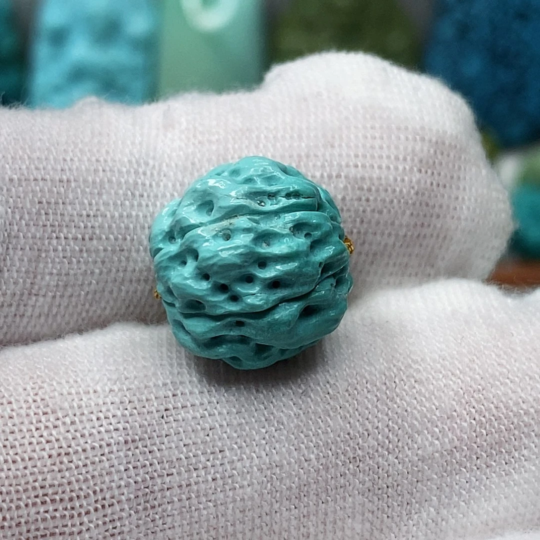 绿松石未镶嵌天然原矿 带武汉地大证书