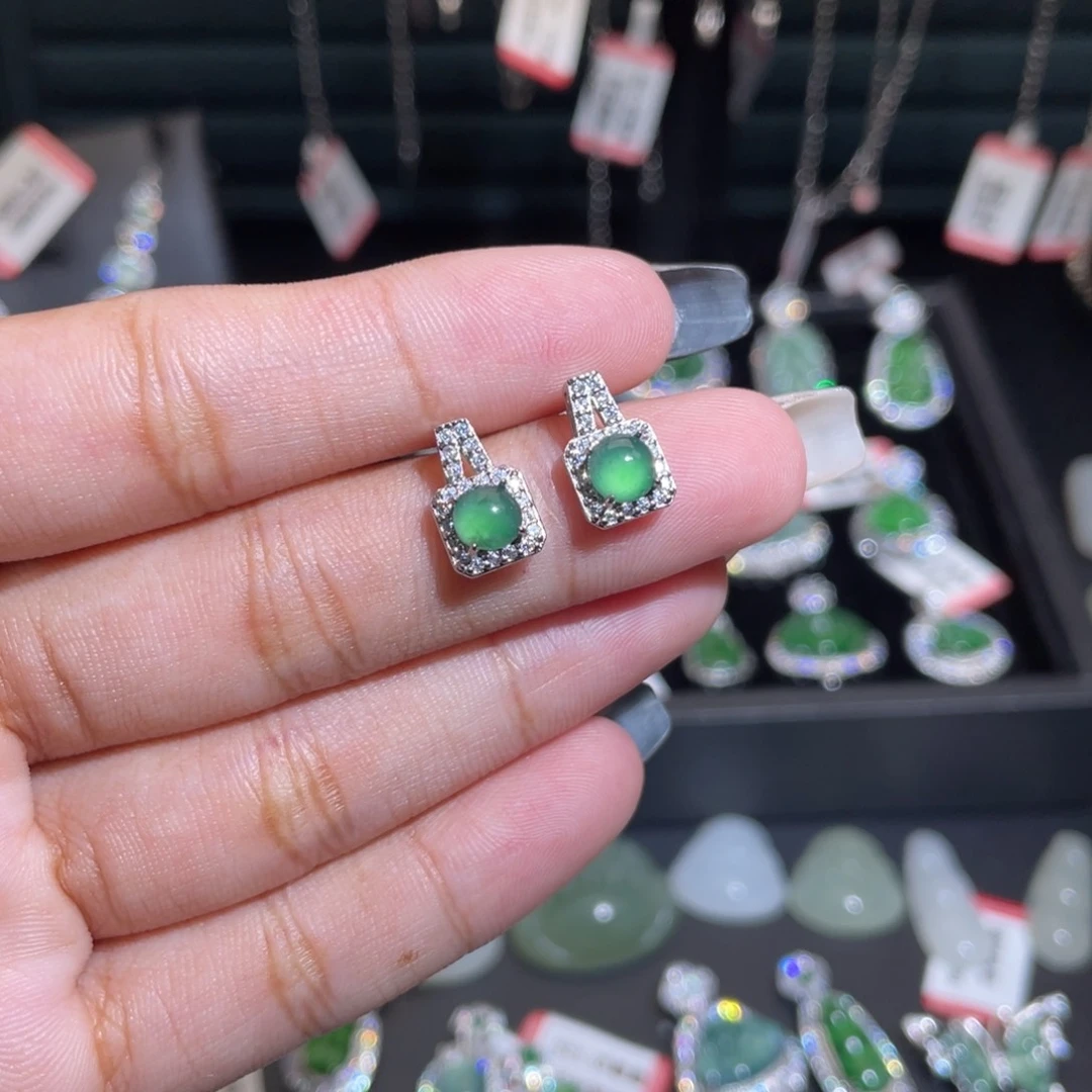 未镶嵌翡翠耳饰耳钉