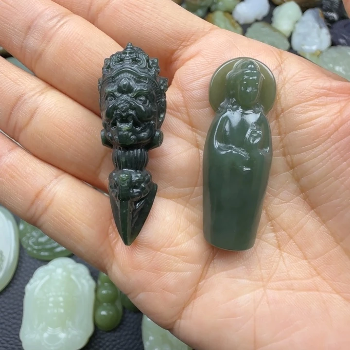 和田玉未镶嵌珠宝奇石