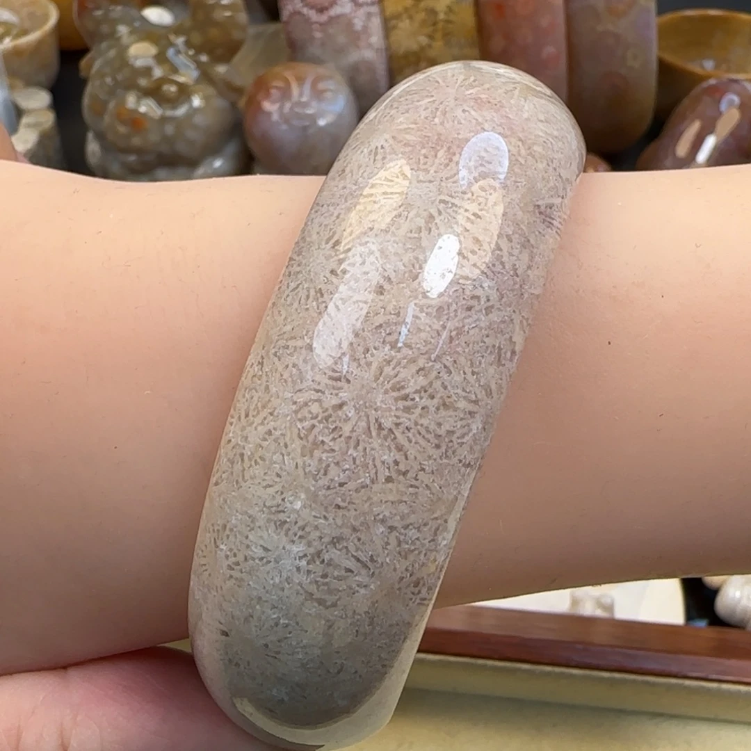 硅化珊瑚（珊瑚玉）未镶嵌手镯58-60圈