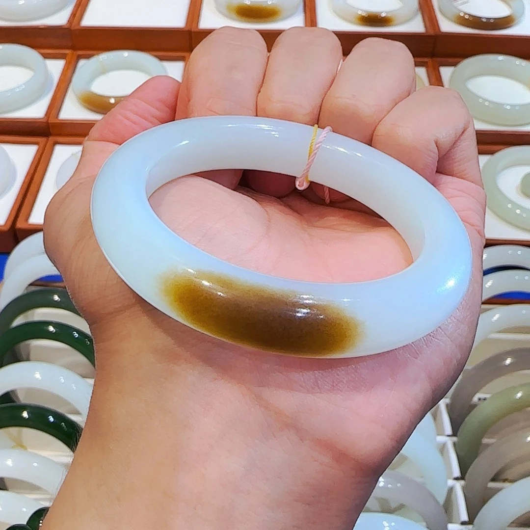 和田玉手镯未镶嵌且末一口老红糖55 56 57