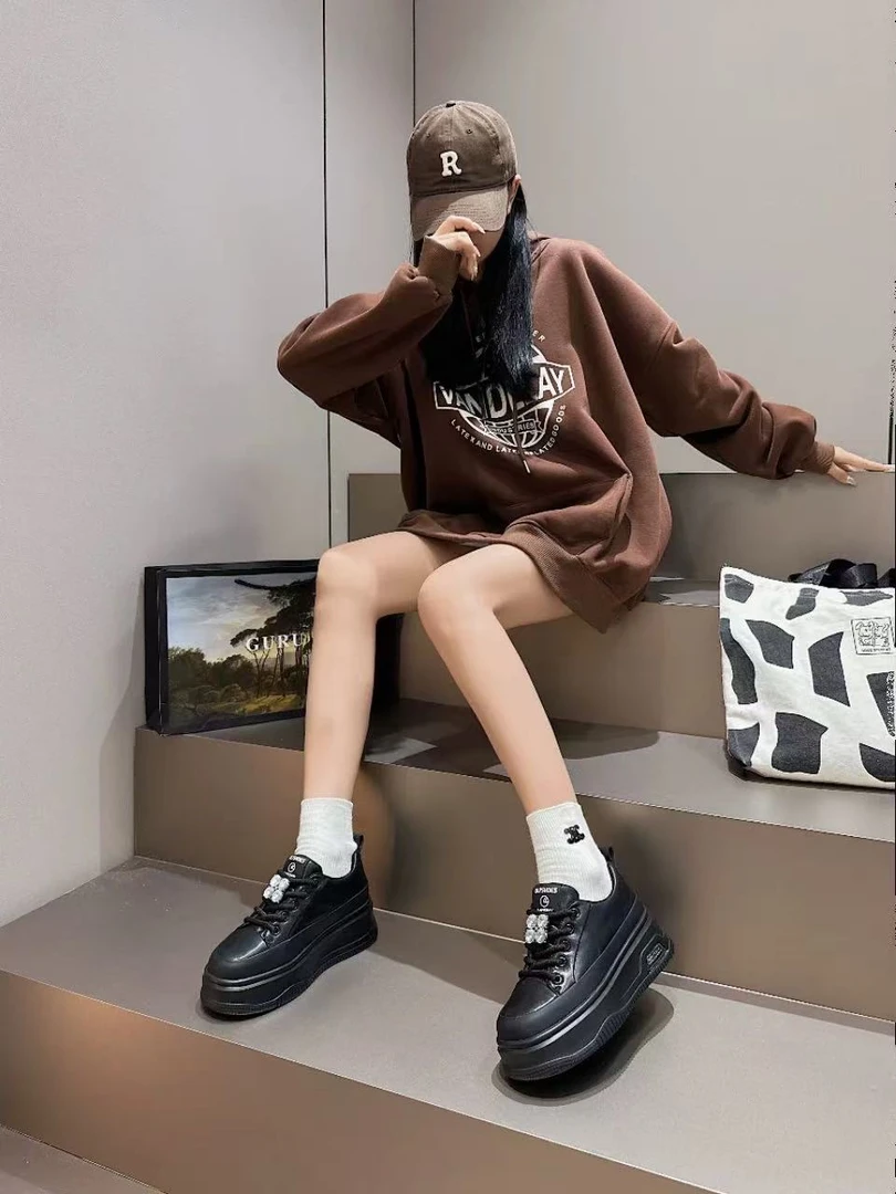 2025新款女鞋厚底休闲鞋水钻系带圆头松糕鞋韩版面包鞋潮69019