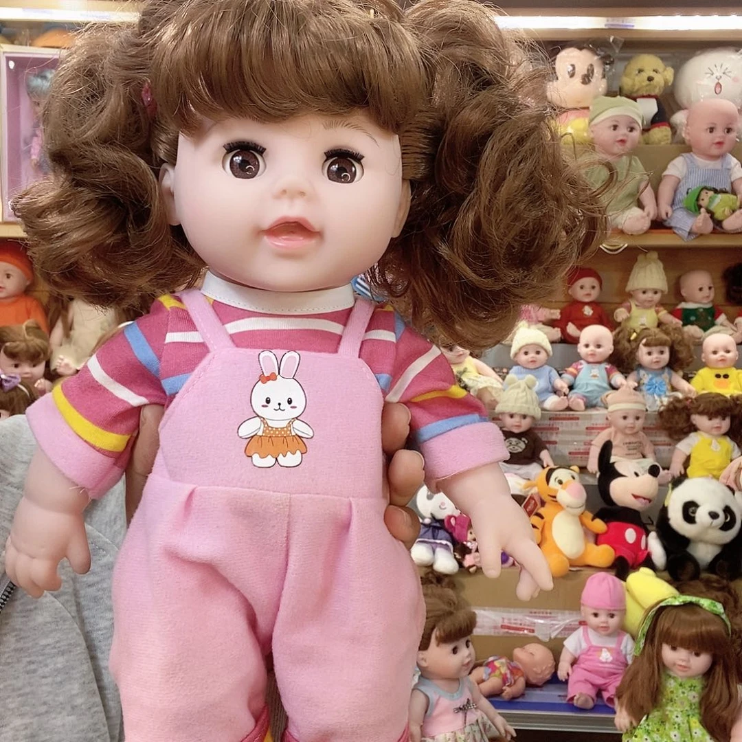 塑料软糖胶娃娃玩具