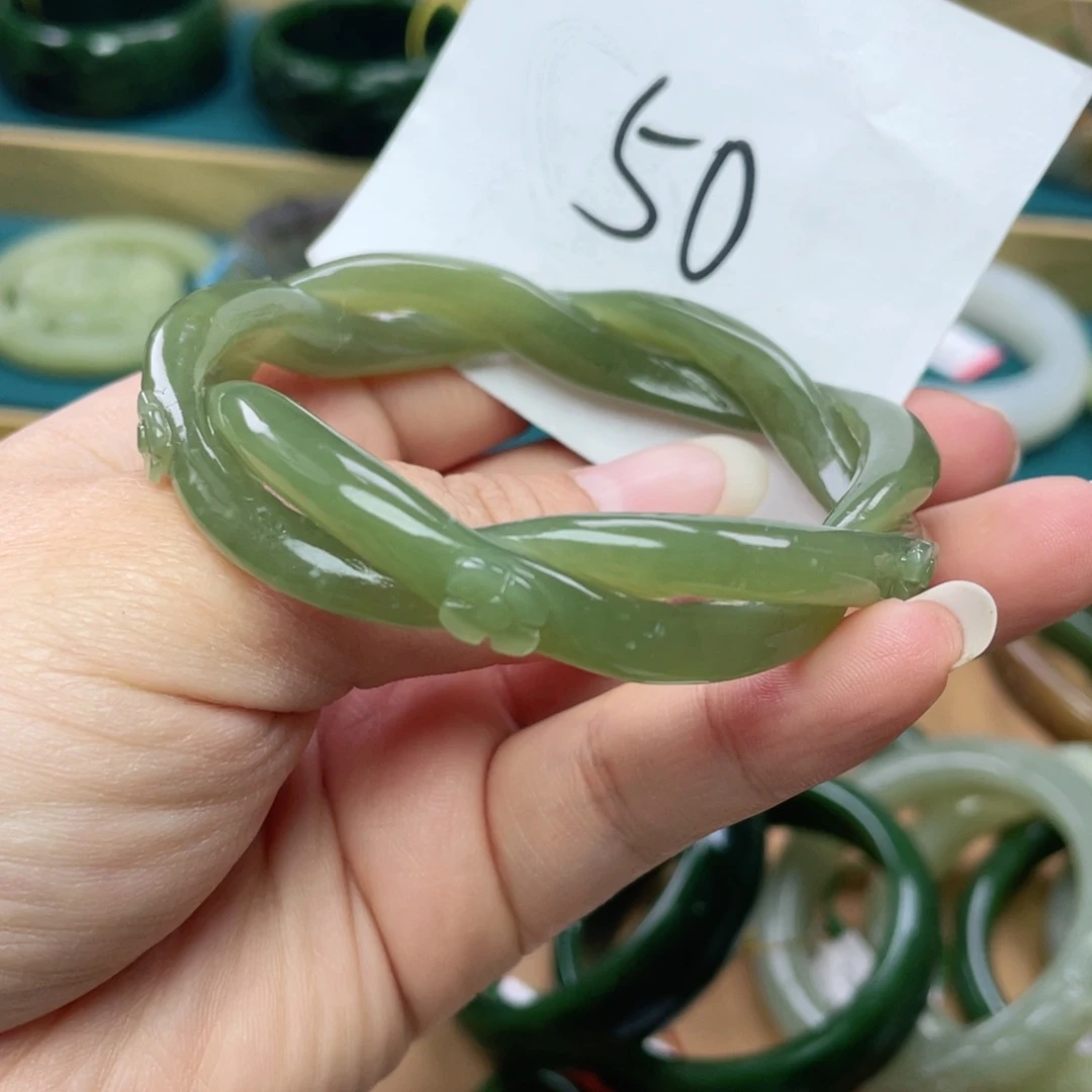 未镶嵌手镯和田玉圈口57