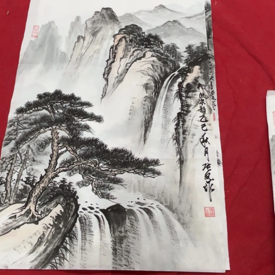国画花鸟的翅膀和翅膀是一样长