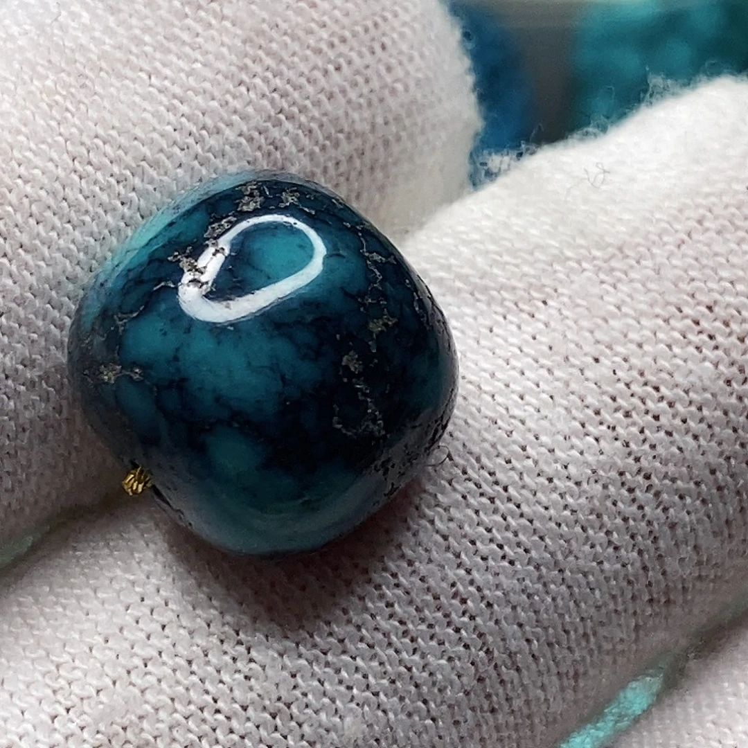 绿松石未镶嵌天然原矿 带武汉地大证书