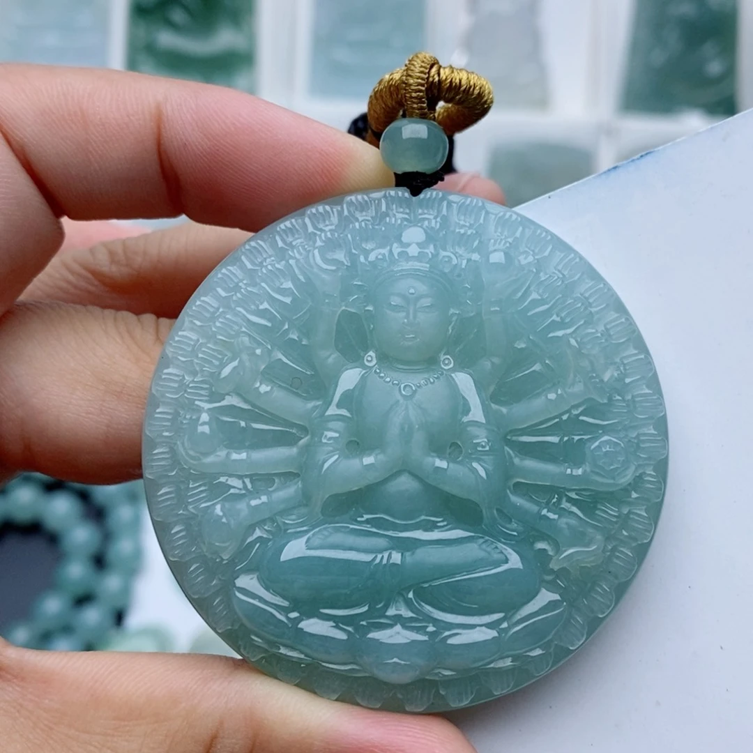 翡翠未镶嵌颈饰千手