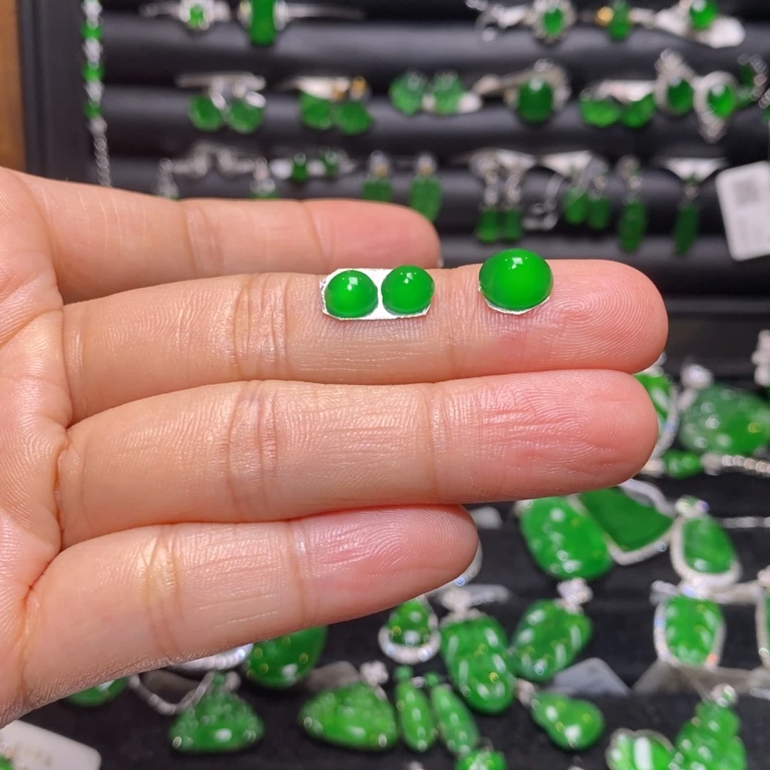 定制翡翠未镶嵌吉*蛋面裸石一套