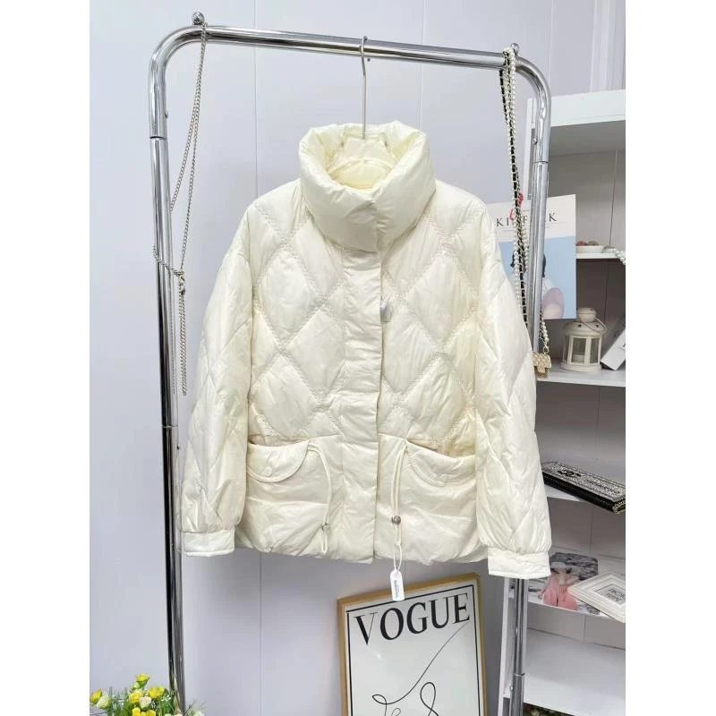 【柱哥粉丝专享】绣线压胶菱形格多口袋短款时尚羽绒服XZ122