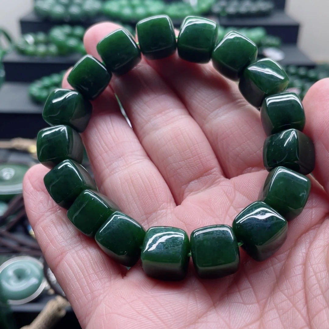 和田玉（碧玉）未镶嵌手链