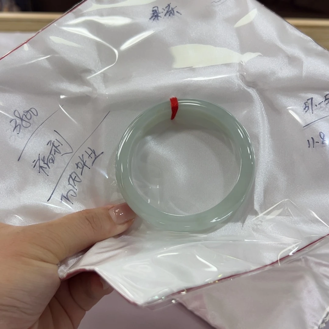 果***丁翡翠手镯未镶嵌手镯