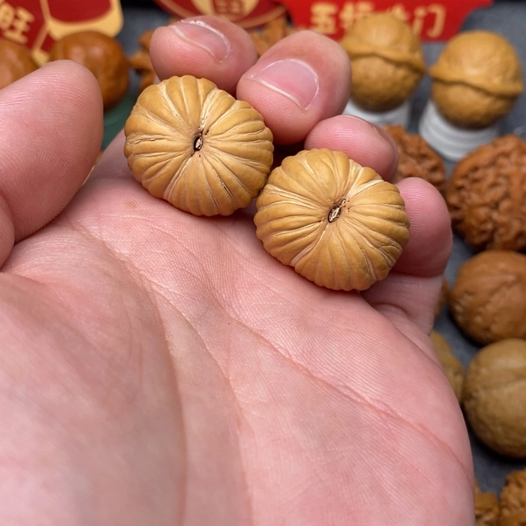 文玩核桃把件金丝南瓜