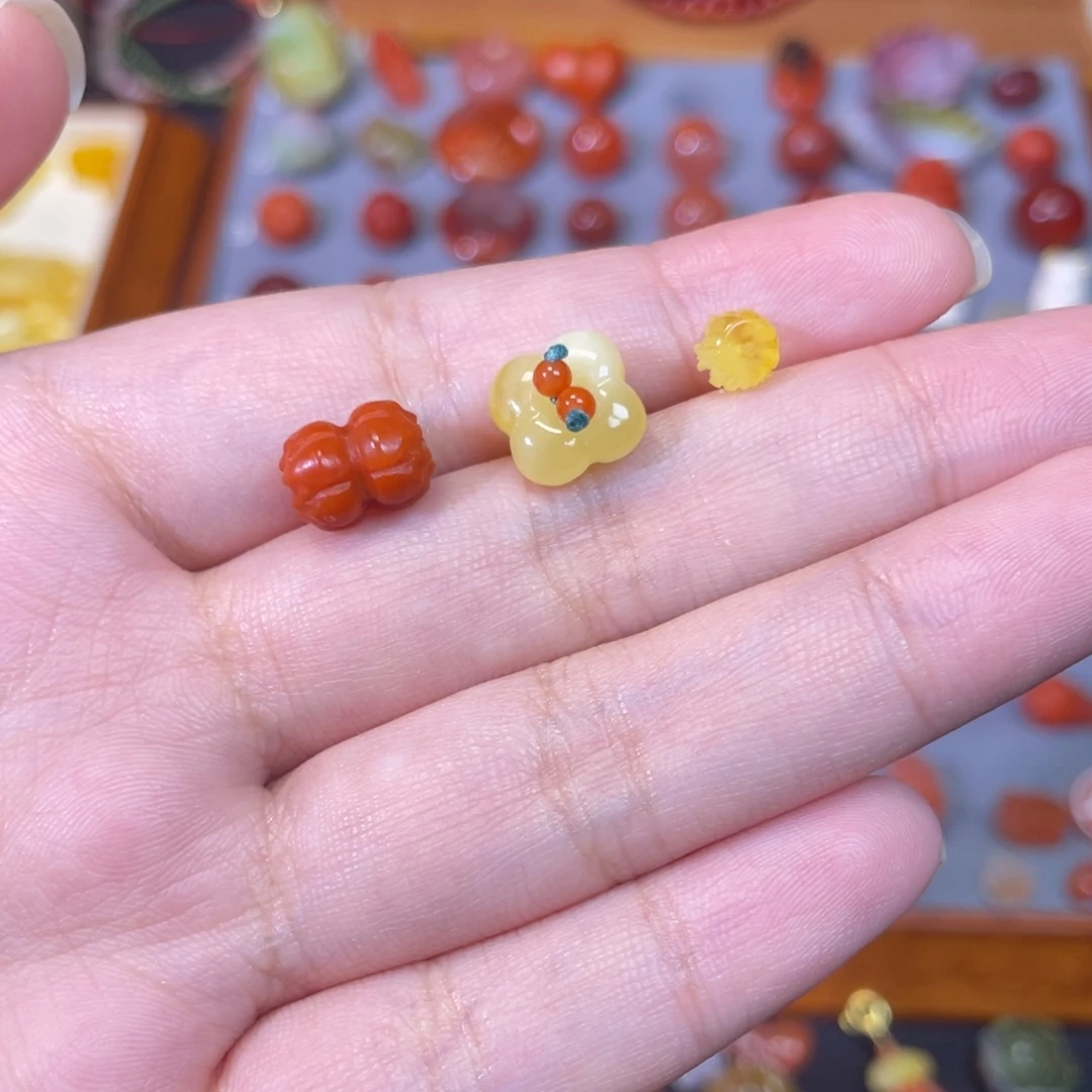 ˊ***南红玛瑙未镶嵌并蒂莲桂花