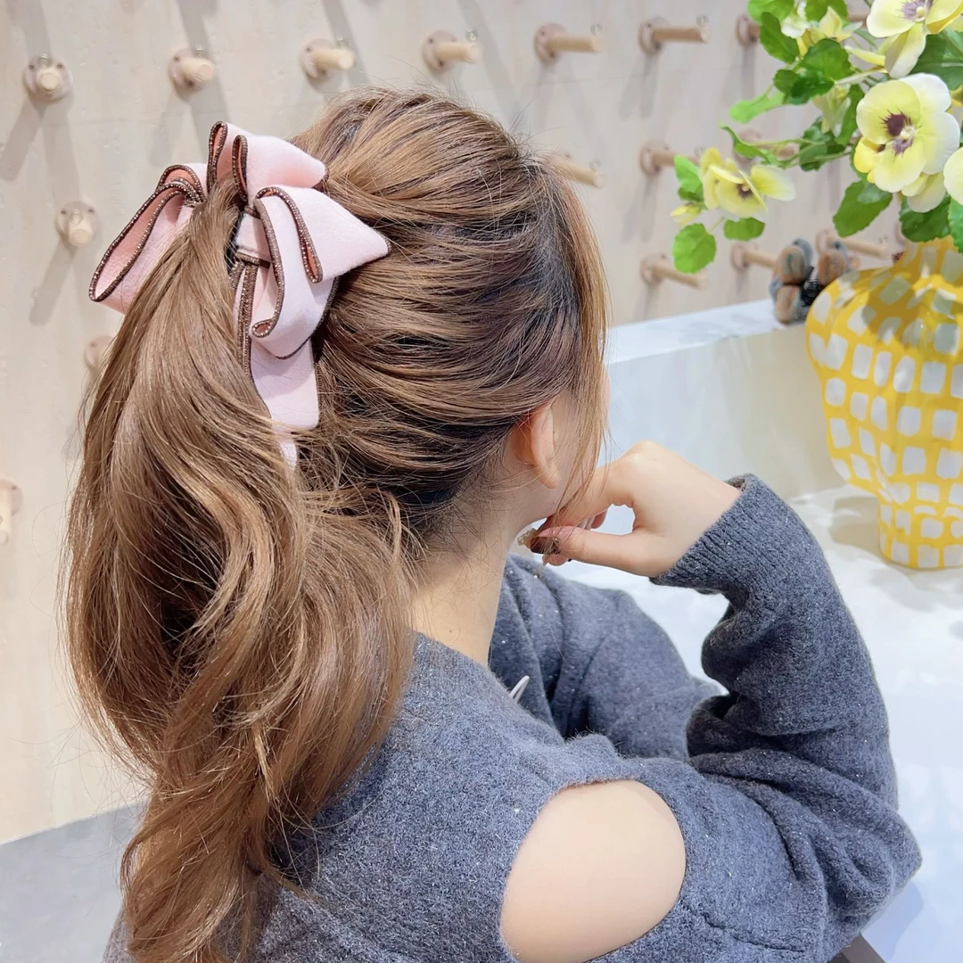 木子秋韩系丝绒蝴蝶结香蕉夹高级感时髦洋气减龄百搭发饰