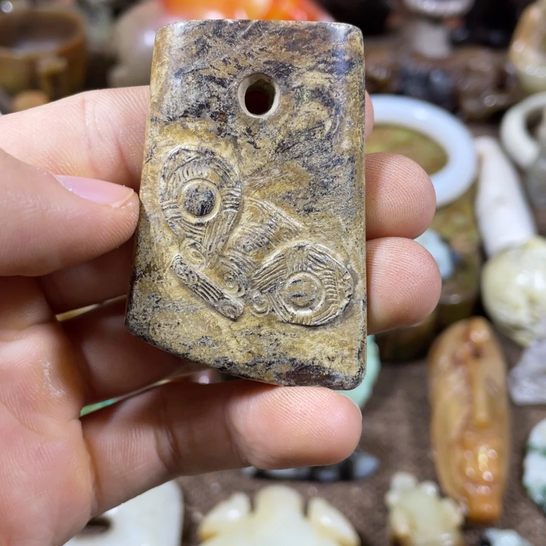 和田玉未镶嵌吊坠(不含链)