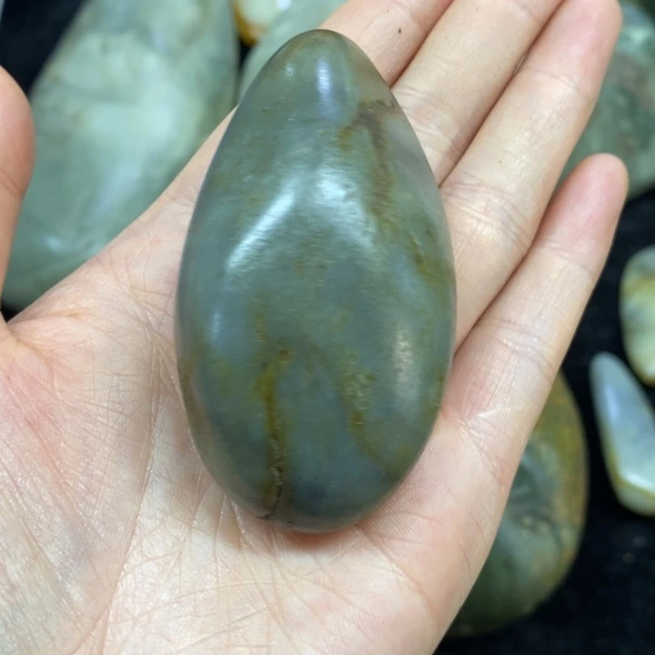 未镶嵌和田玉（糖玉）挂件