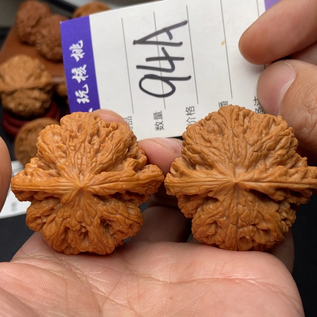 吊坠文玩核桃47粗筋