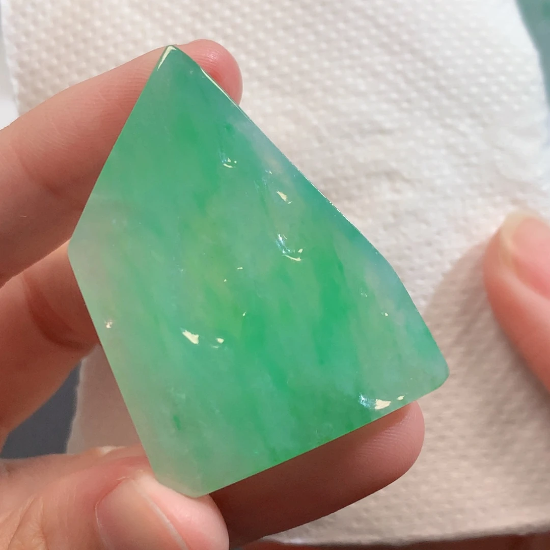 翡翠未镶嵌吊坠(不含链)63