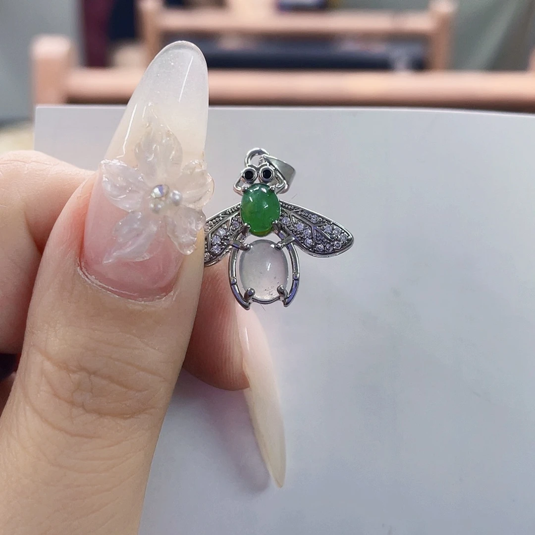 翡翠未镶嵌颈饰天然翡翠Ａ货