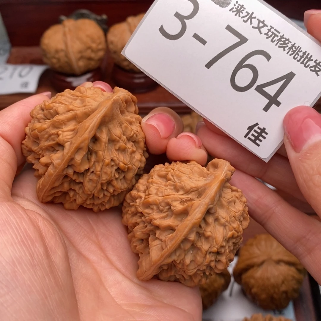 文玩核桃把件46官帽