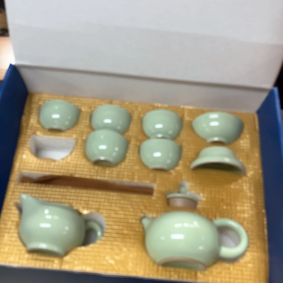孤品茶具套装等。