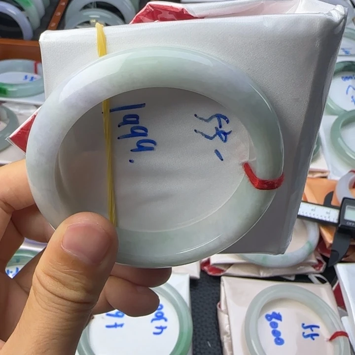 未镶嵌手镯翡翠翡翠手镯