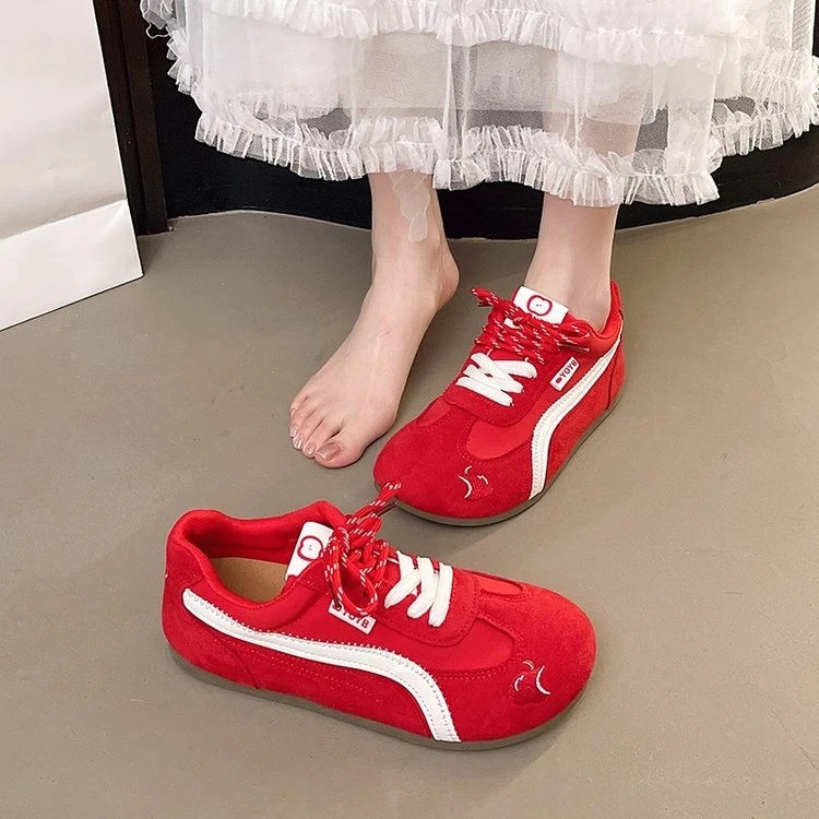 红色德训鞋女春夏新款chic小众休闲泡芙鞋子女苹果鞋透气轻便板鞋