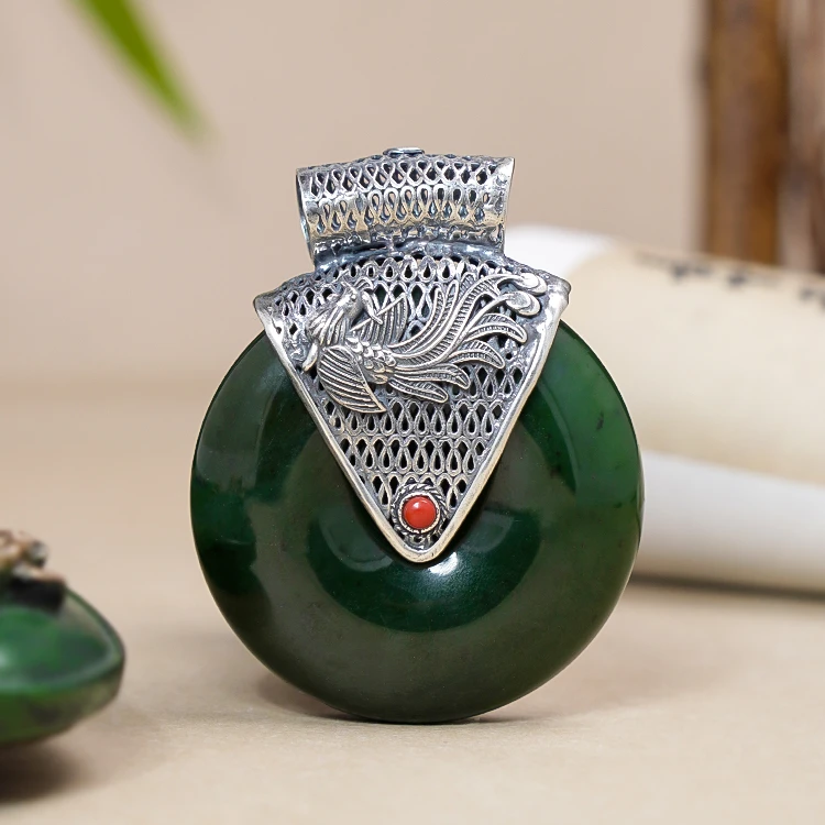 台湾工【宝陀明月】正品和田玉菠菜绿凤凰平安扣吊坠